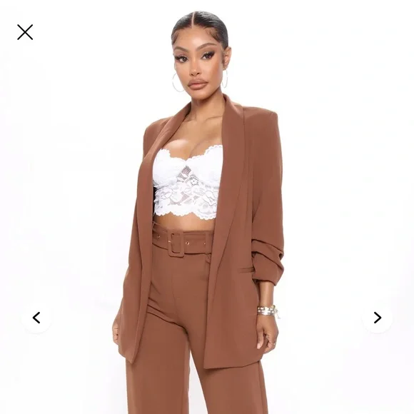 Fashion Nova Celine Blazer. Brown. Size Medium. NWT - Picture 2 of 3